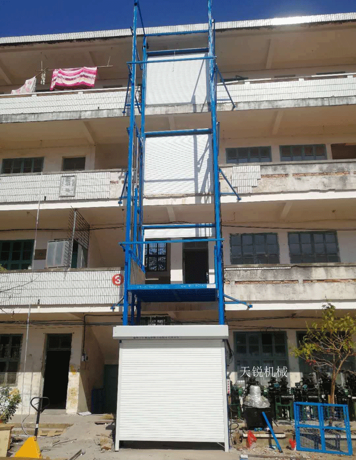 常德室外升降货梯